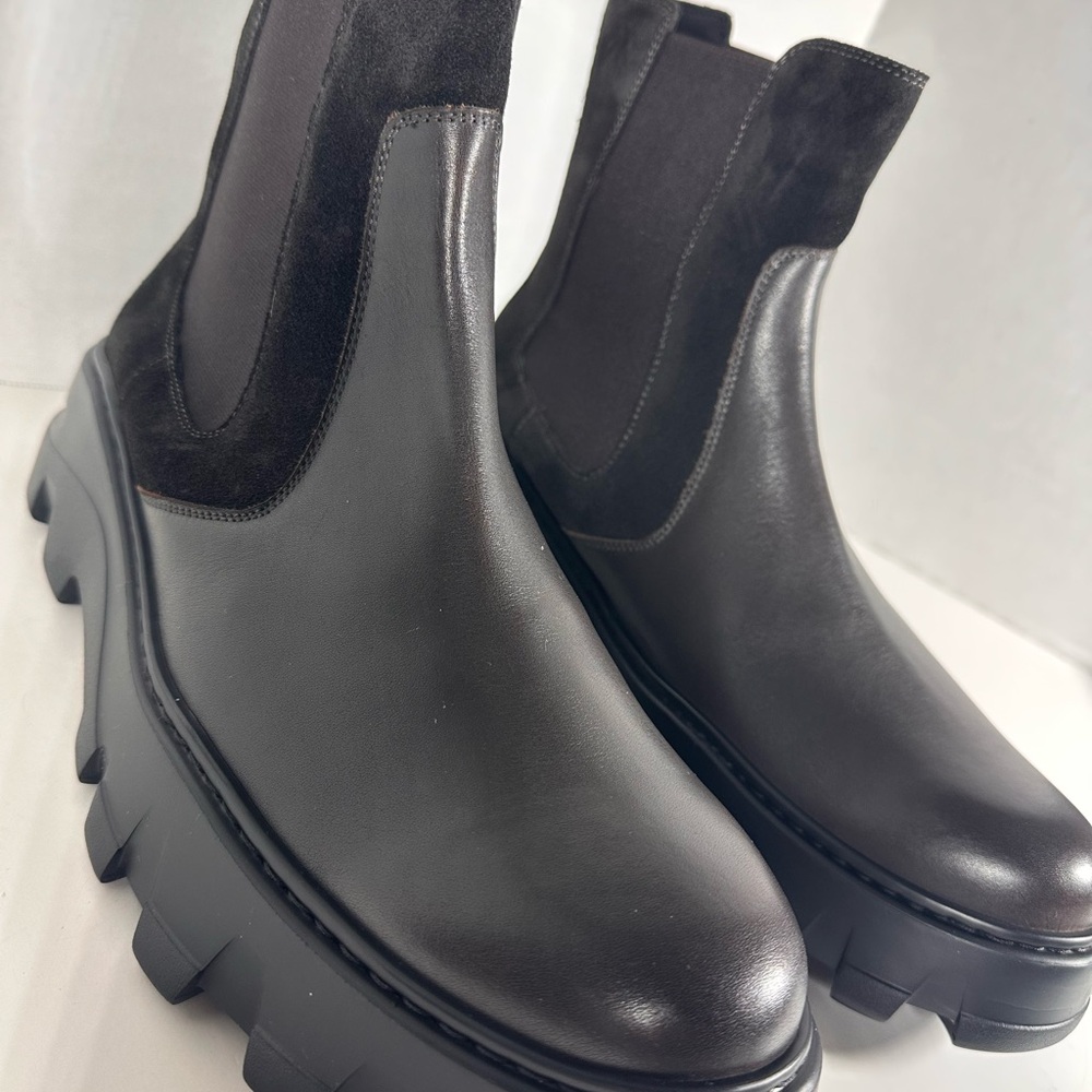 Men’s Stuart Weitzman "Crosby" Boots in Dark Brown, Size 11